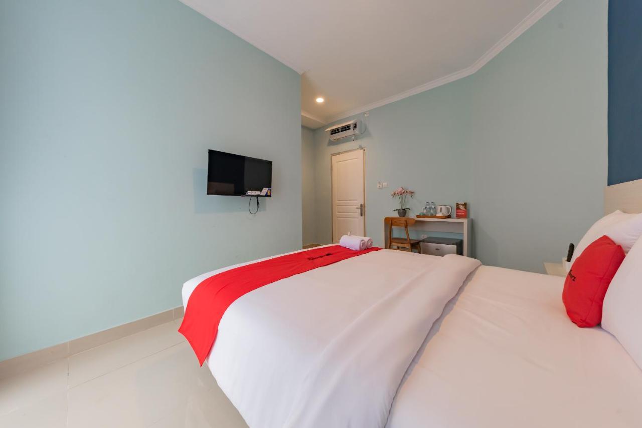 Reddoorz Plus Near Surapati Core Bandung Exterior photo