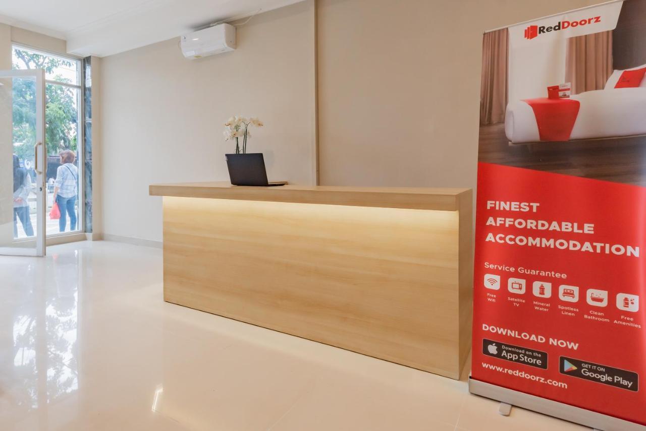 Reddoorz Plus Near Surapati Core Bandung Exterior photo